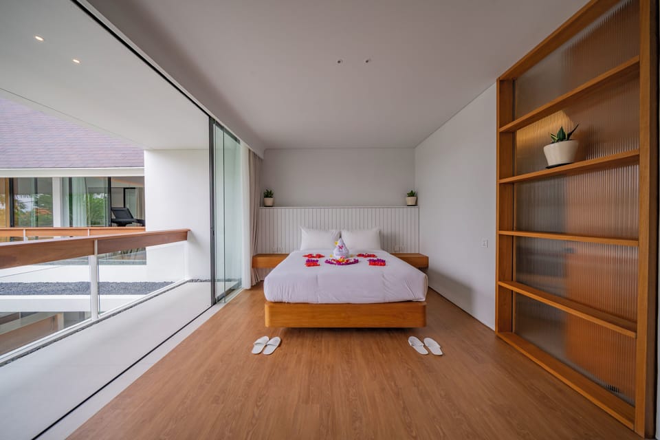 Villa, Balcony | Laptop workspace, iron/ironing board, free WiFi