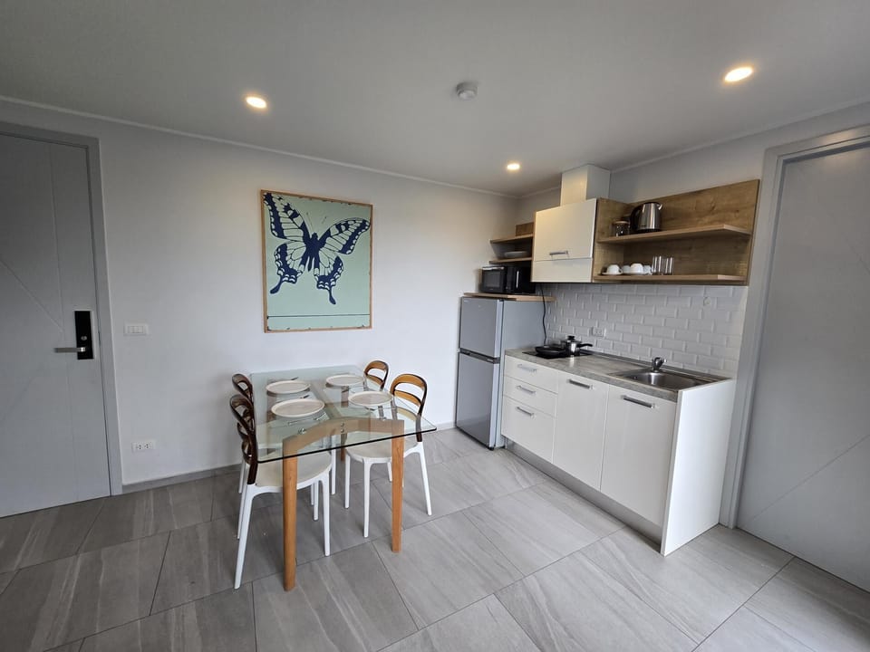 Apartment, Balcony | Private kitchenette
