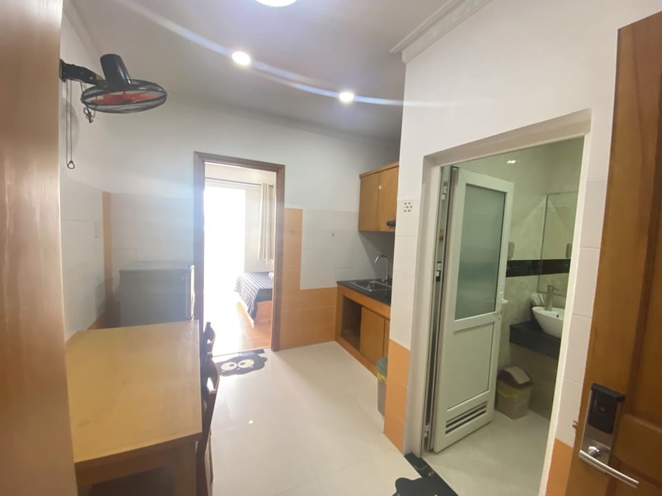Room, 1 Queen Bed, Balcony | Bathroom | Shower, hair dryer, slippers, towels