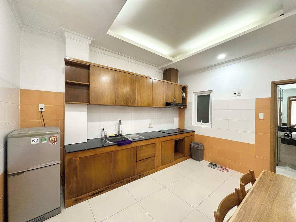 Room, 1 Queen Bed, Balcony | Minibar, free WiFi, bed sheets