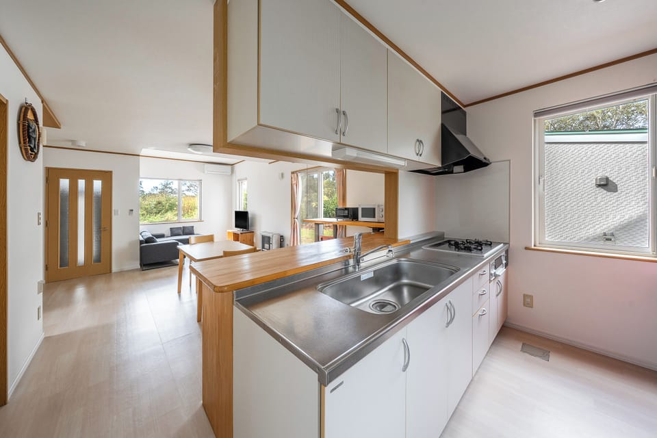 Apartment | Private kitchen | Fridge, microwave, stovetop, electric kettle