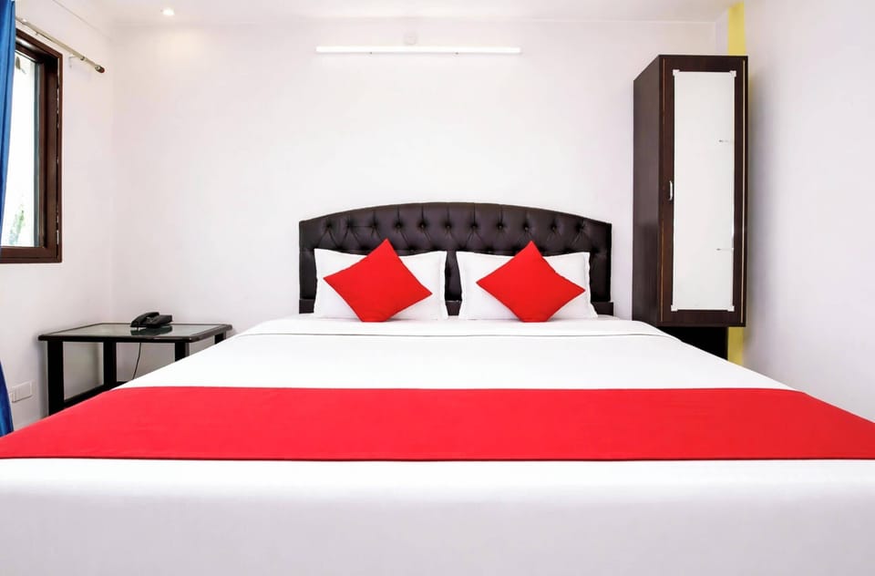 Superior Double Room, Multiple Beds, Air conditioning | Hypo-allergenic bedding, desk, soundproofing, free WiFi