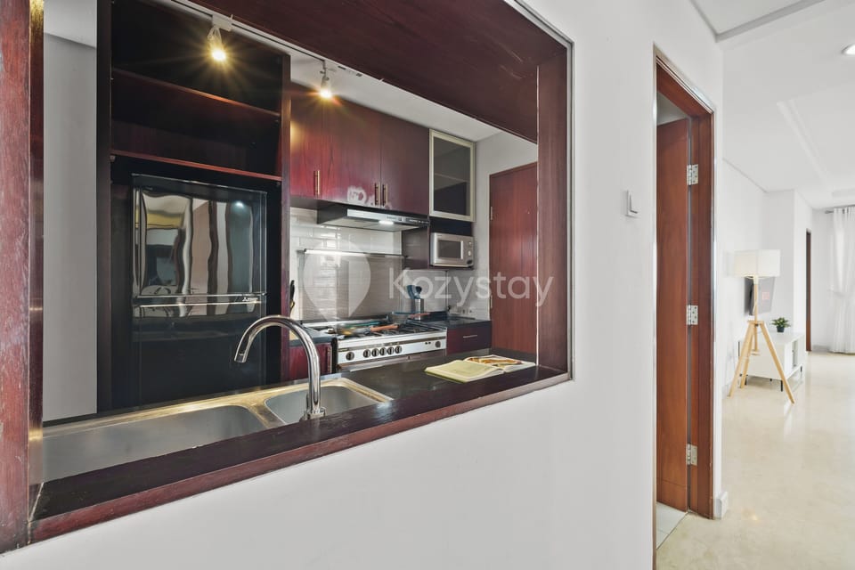 Apartment, 3 Bedrooms, City View | Private kitchen | Full-size fridge, microwave, stovetop, rice cooker