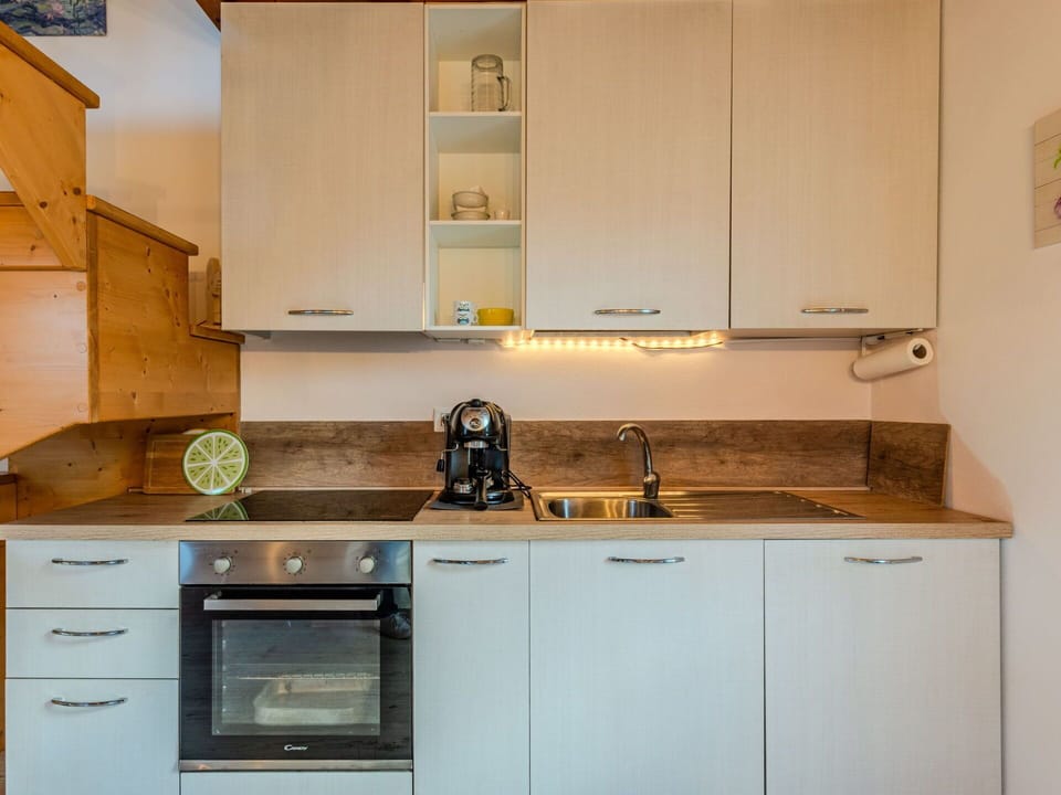 Kitchen, Kitchen Appliance, Countertop, Major Appliance, Cabinetry, Wood, Interior Design, Kitchen Sink, Flooring, Home Appliance