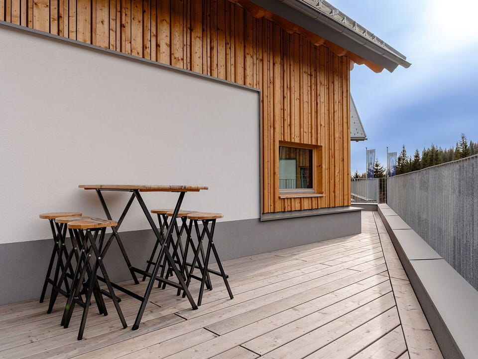Wood, Composite Material, Plank, Hardwood, Wood Flooring, Wood Stain, Plywood, Natural Material, Lumber, Deck