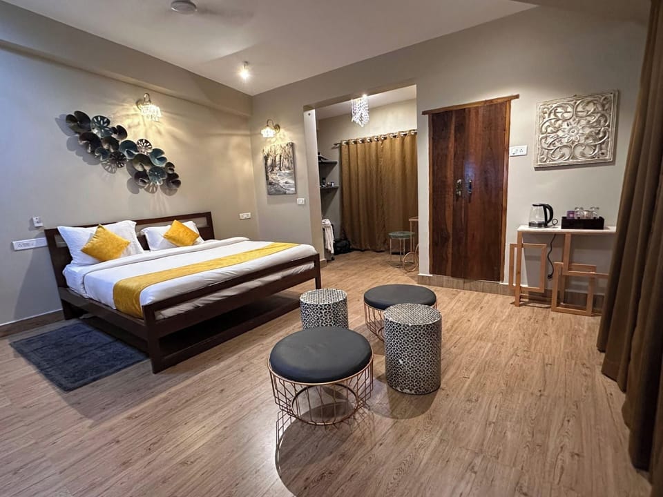 Superior Double Room, Balcony, Mountain View | Free WiFi