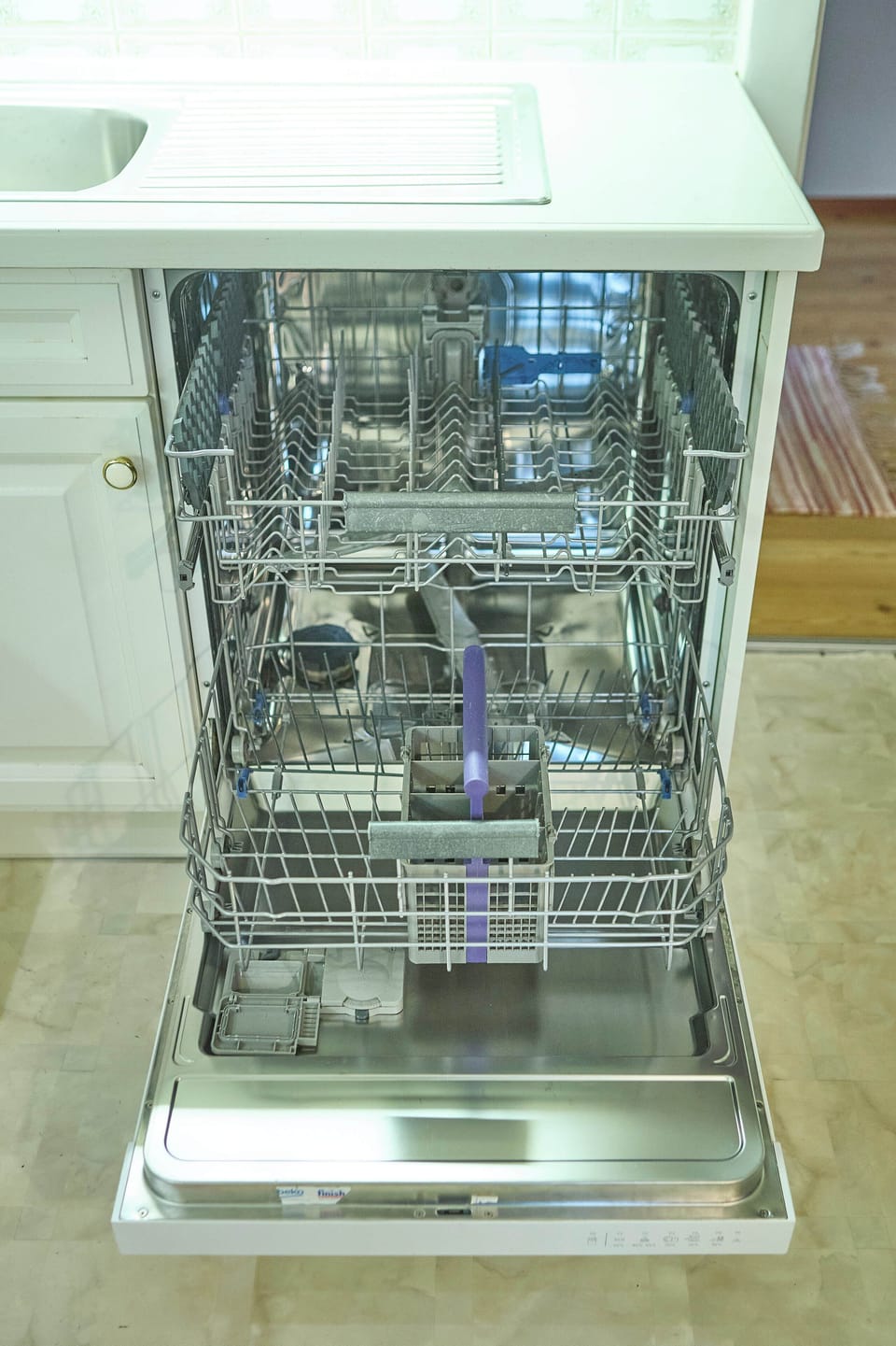 Comfort Condo, 1 Bedroom, Pets Allowed, Garden View | Private kitchen | Coffee/tea maker, electric kettle