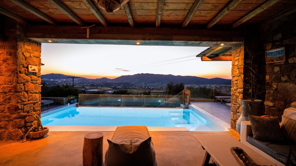 Shared pool - Veranda