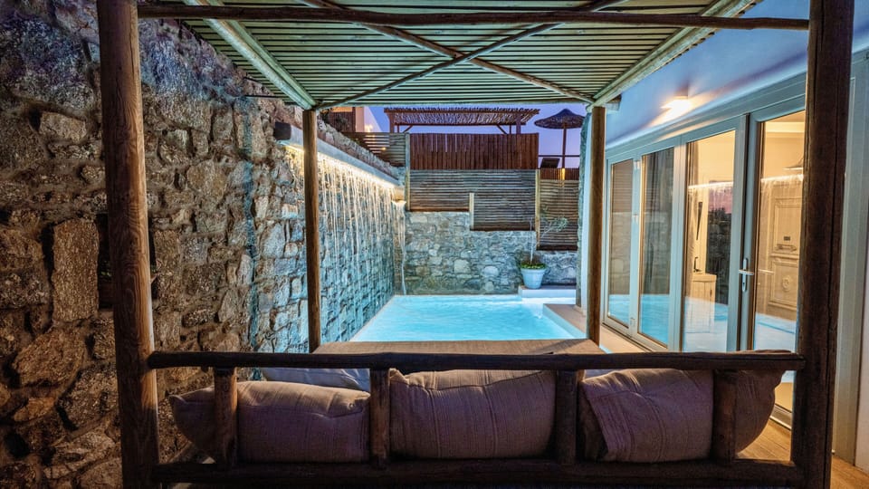 Private pool - Veranda