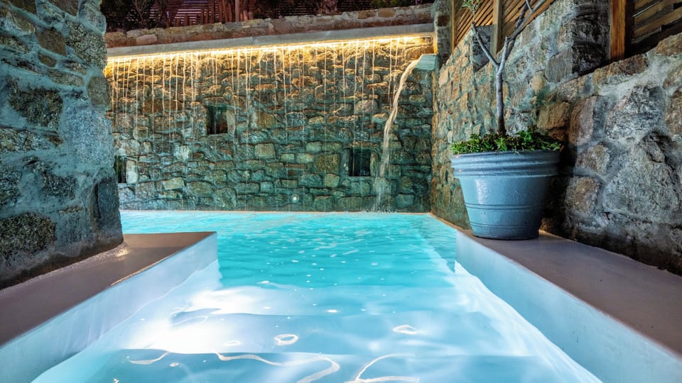 Private pool