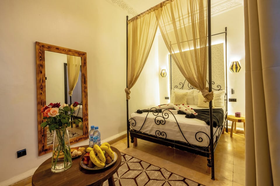 Double Room, Patio, City View | Free WiFi