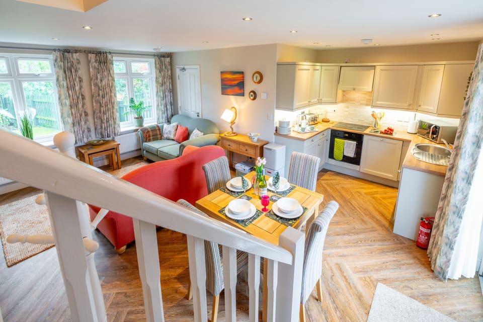 Brackenhurst Cottage, West Runton: Light and airy open-plan living