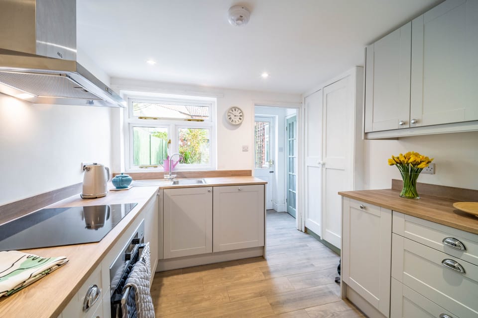 Ground floor: Kitchen