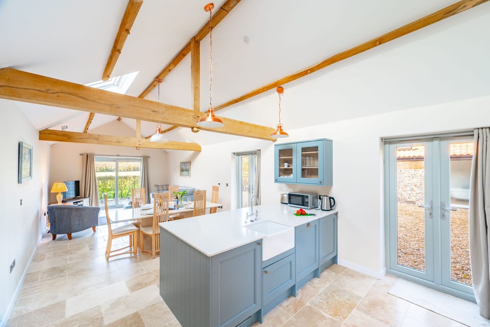 Ground floor: Light and airy with french doors on two sides