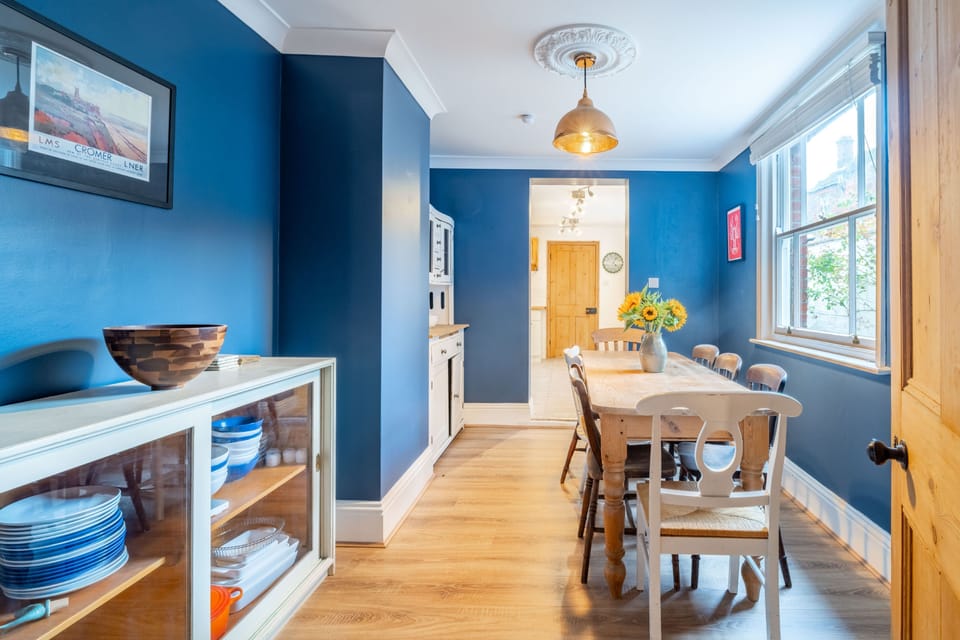 Ground floor: Breakfast diner with dining table with seating for eight