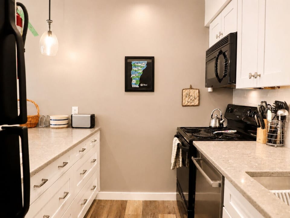 A fully stocked kitchen allows you to prepare delicious meals with ease.