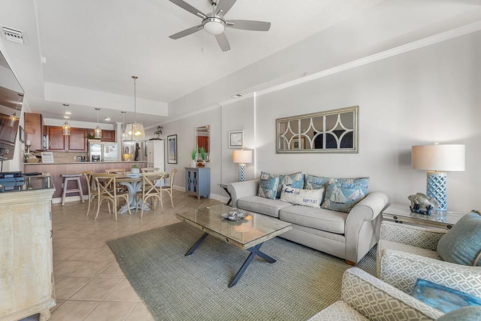Living room with plenty of seating