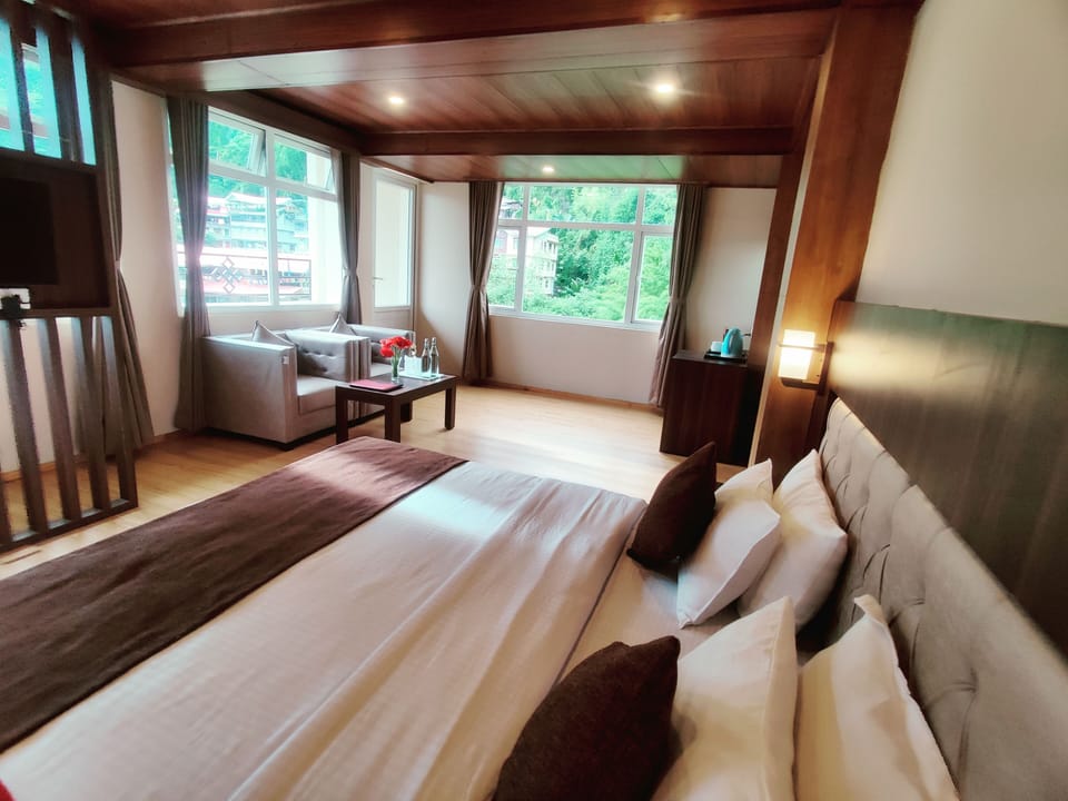 Premium Suite, Balcony, Mountain View | WiFi (free)