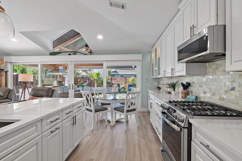 Fully equipped kitchen