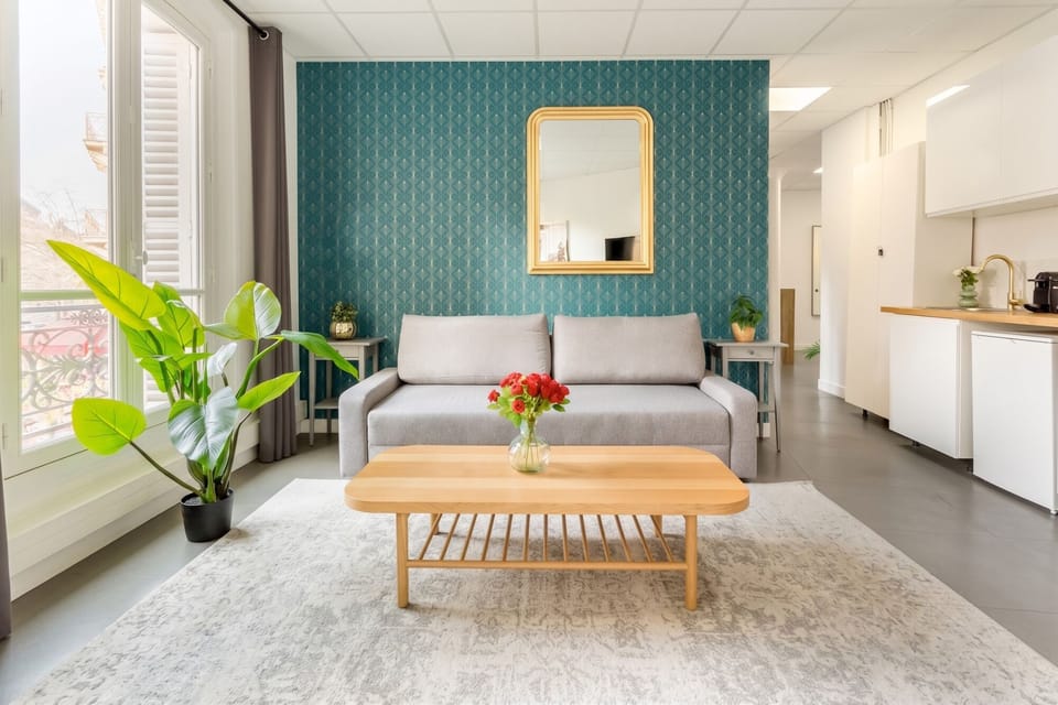 Apartment | Living area | 32-inch Smart TV with cable channels, Netflix, streaming services
