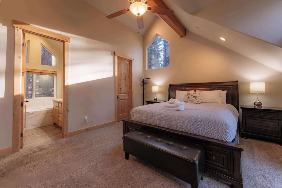 Chalet, Multiple Beds, Hot Tub, Mountain View (The T-Pot) | 6 bedrooms, individually decorated, individually furnished, bed sheets
