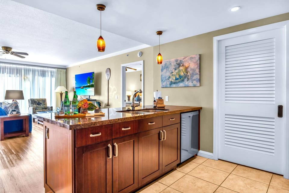 Modern kitchen with generous counter space HKK-443