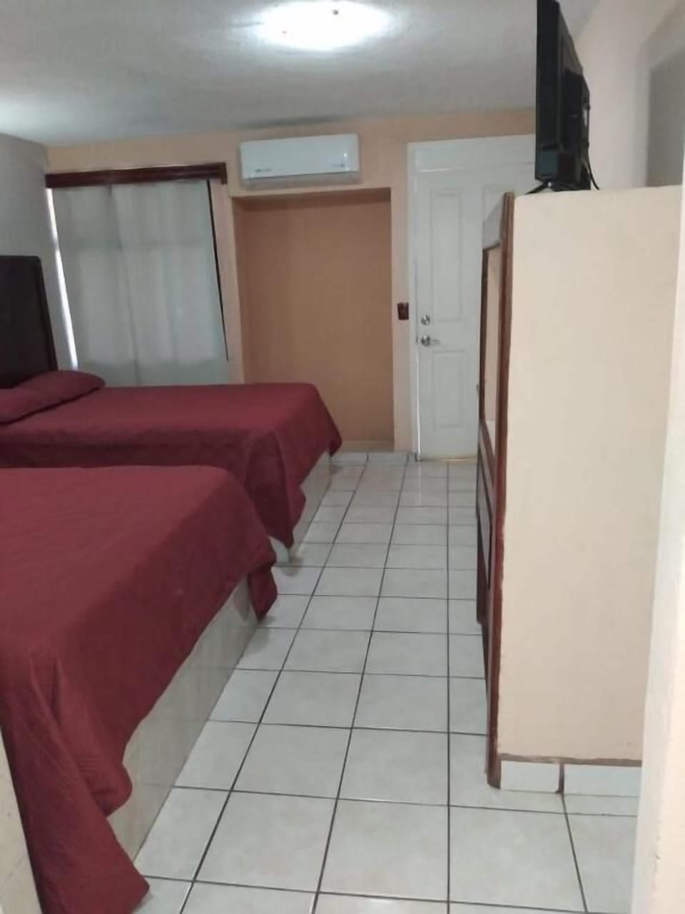 Double Room | Laptop workspace, free WiFi