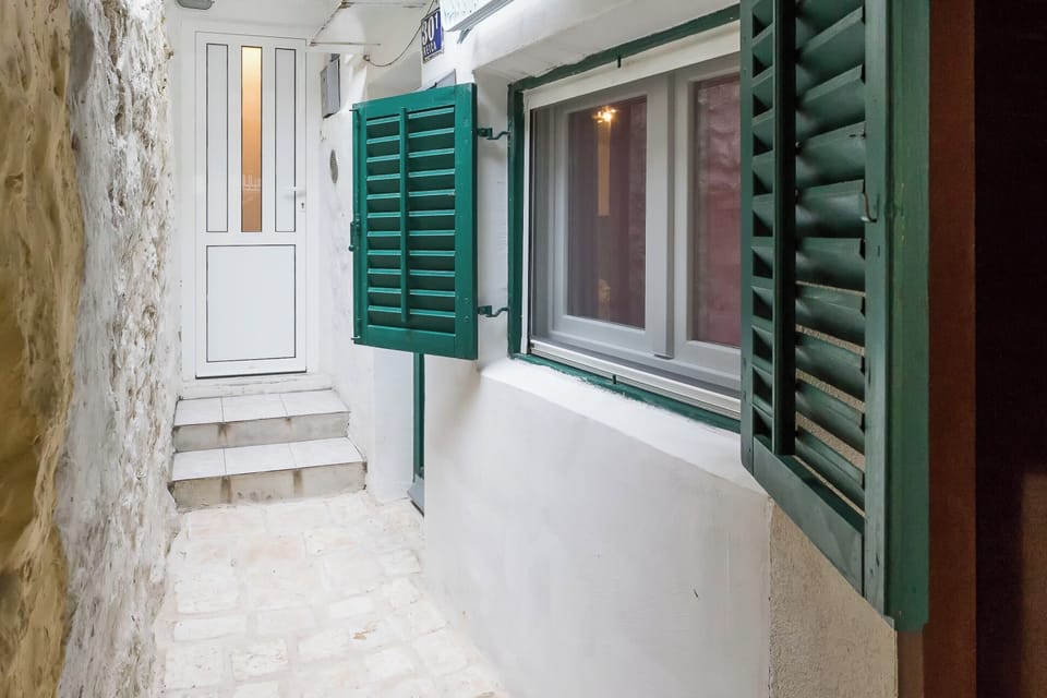 Entrance to the studio apartment