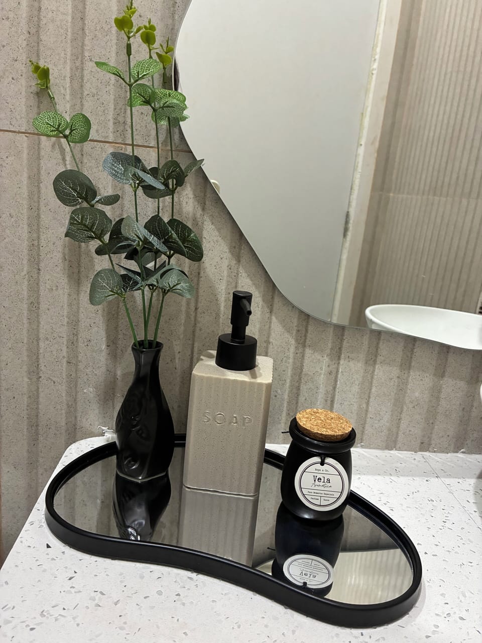 Classic Shared Dormitory, Mixed Dorm | Bathroom amenities | Shower, slippers, soap, shampoo