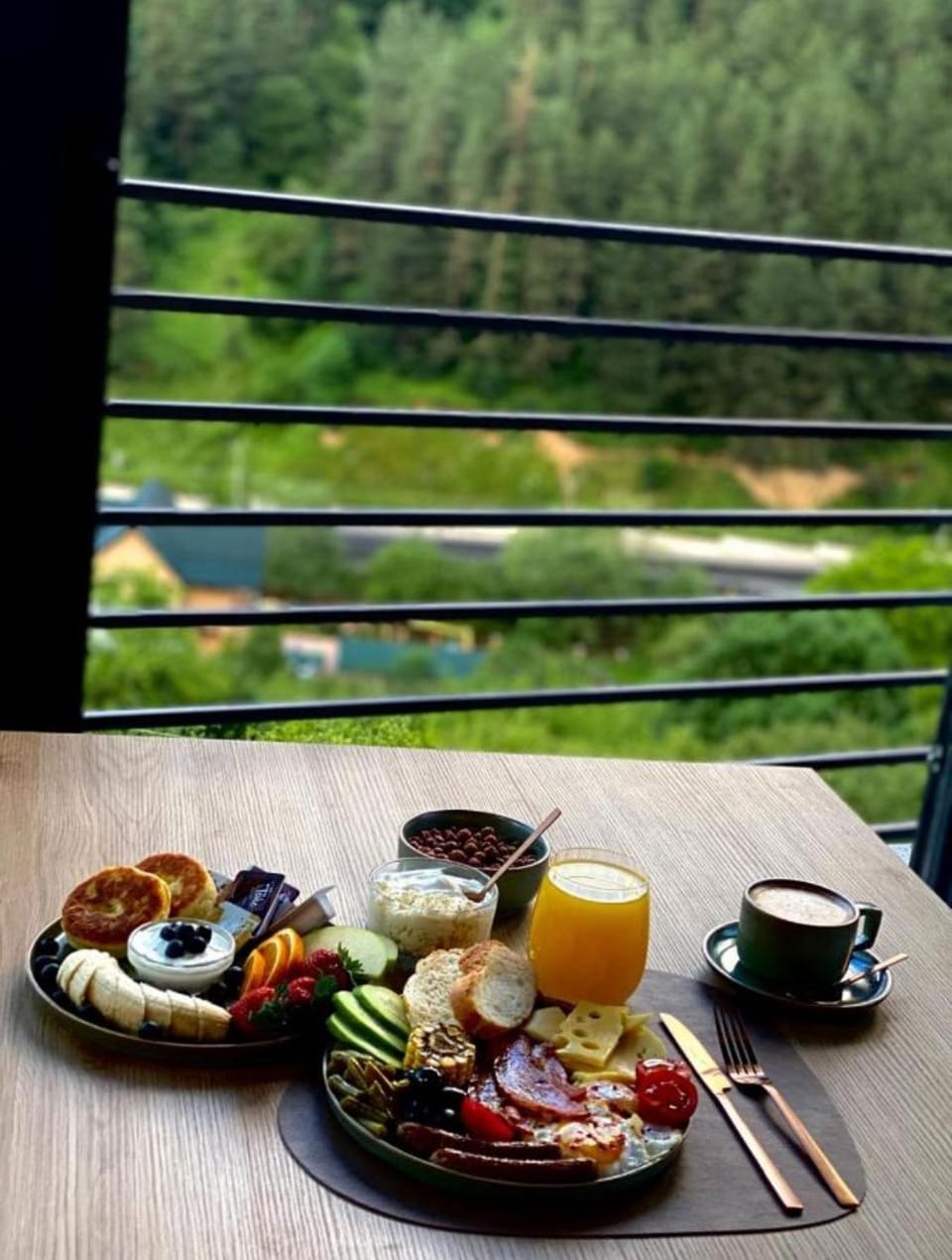 Daily English breakfast for a fee