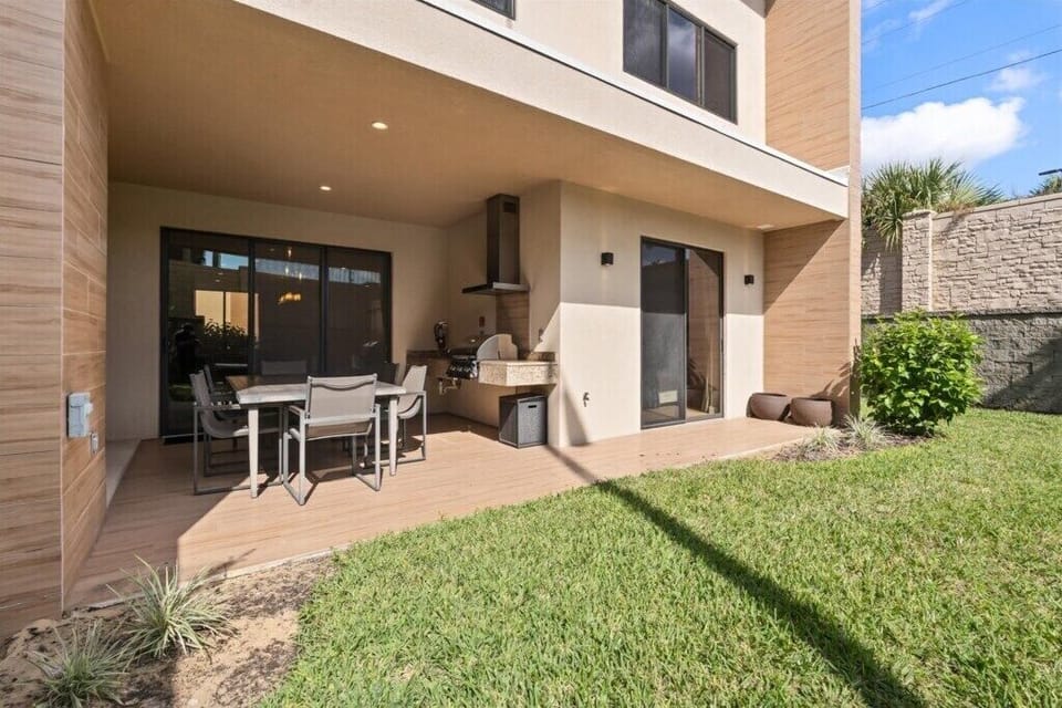 7555 Brooklyn Drive (24).jpg