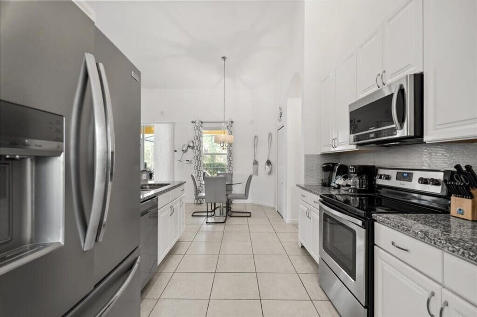 4083OakTreeDrive(10)