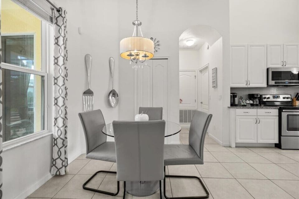 4083OakTreeDrive(8)