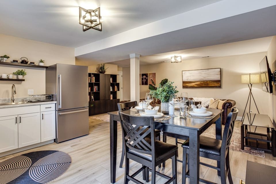 Dining Area | Dishware & Flatware