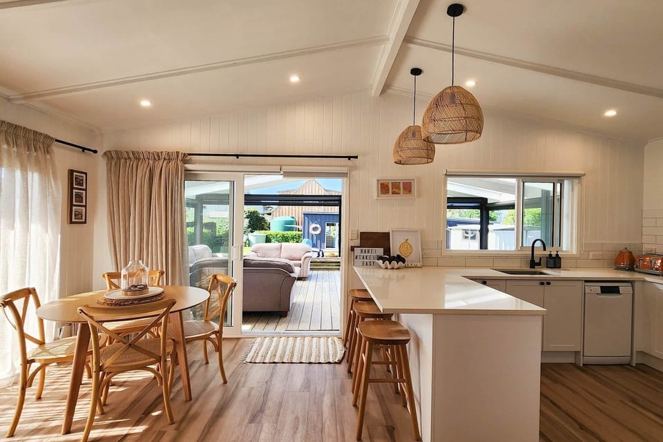 Lounge / Dining / Kitchen