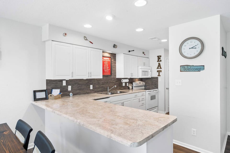 Condo, Multiple Beds, Patio, Golf View (Stay & Play Branson Basecamp) | Private kitchen