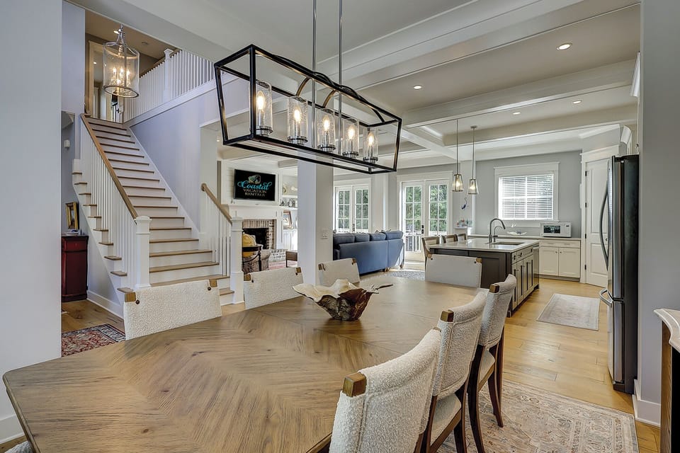 Dining table featuring 8 chairs.
