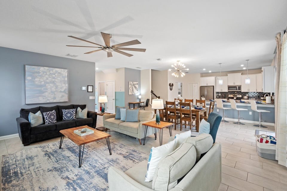 Living / Dining / Kitchen