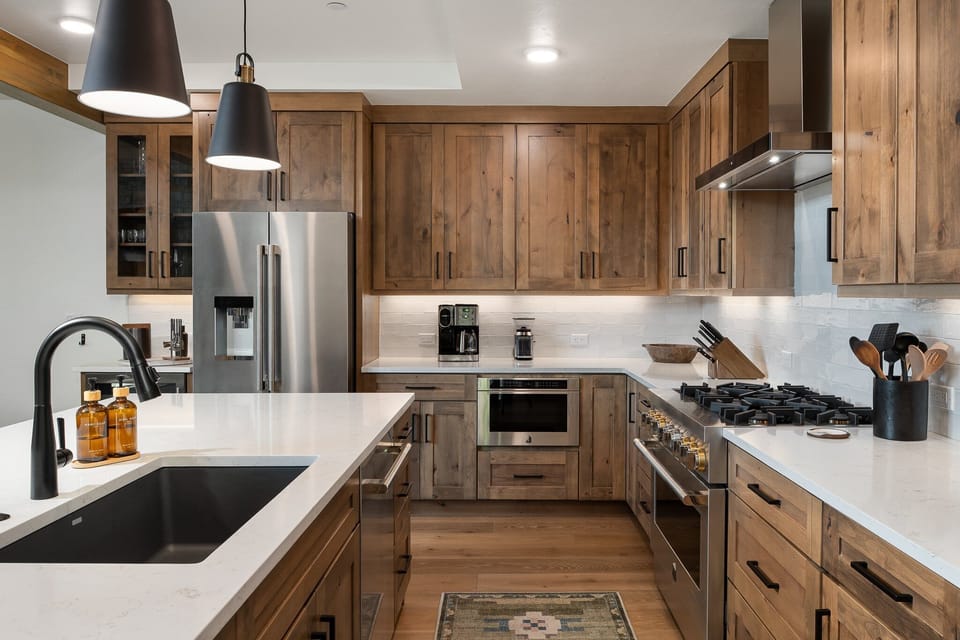 Fully Equipped Chef's Kitchen