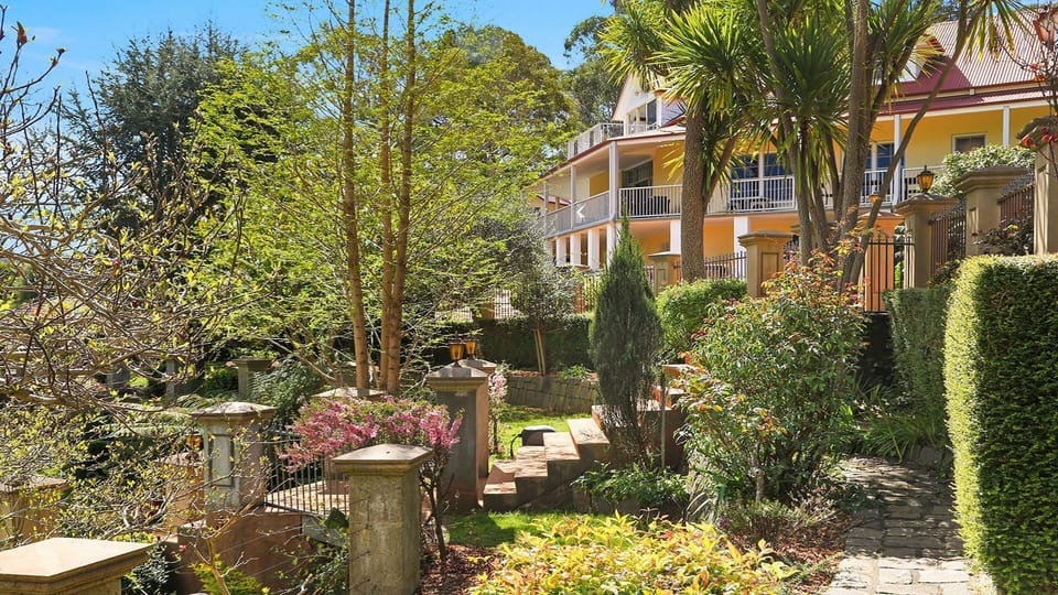 Southern Grace | Gardens | Balcony | Driveway parking