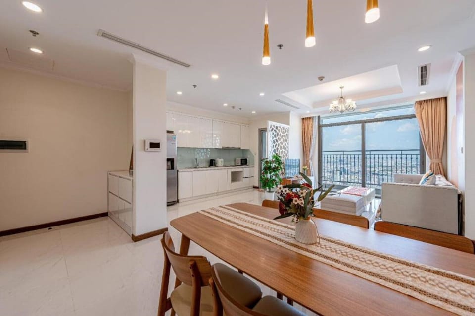 Apartment, 3 Bedrooms | Bathroom | Shower, free toiletries, hair dryer, bidet