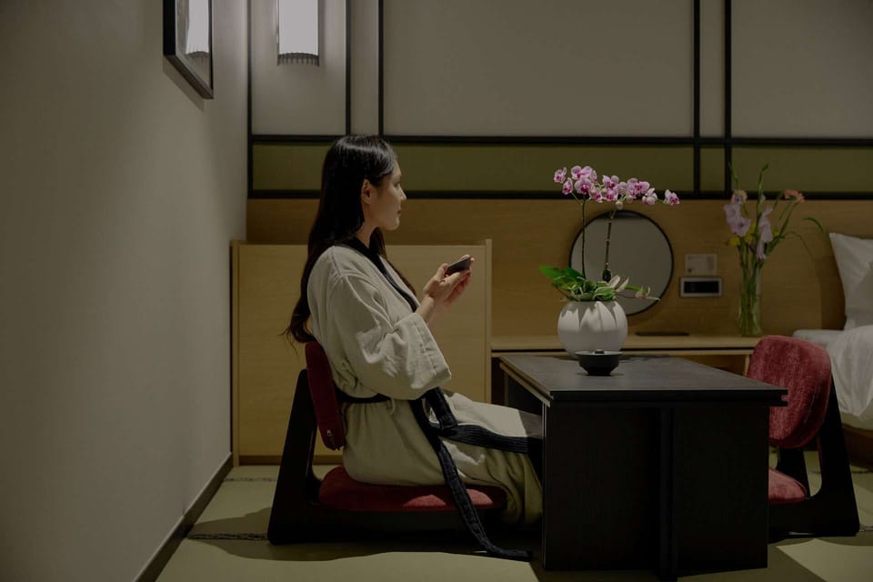 Dado (Tea ceremony) | Desk, laptop workspace, WiFi (free)