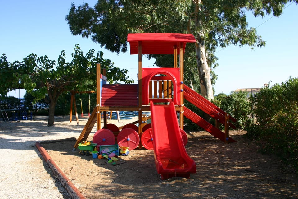 Children's play area - outdoor