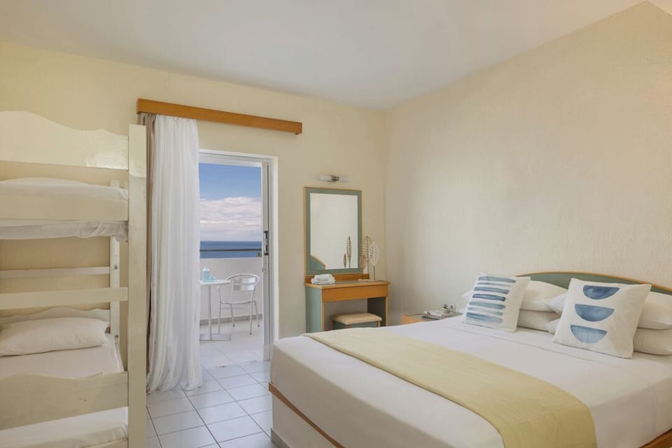 Double or Twin Room, Sea View | Hypo-allergenic bedding available, in-room safe, desk, soundproofing