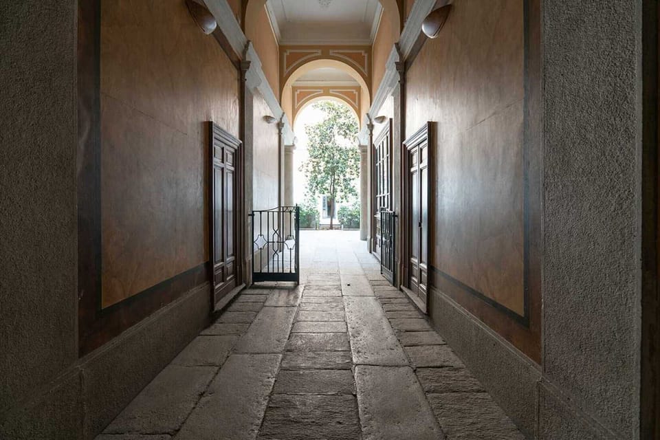 Entrance / Reception