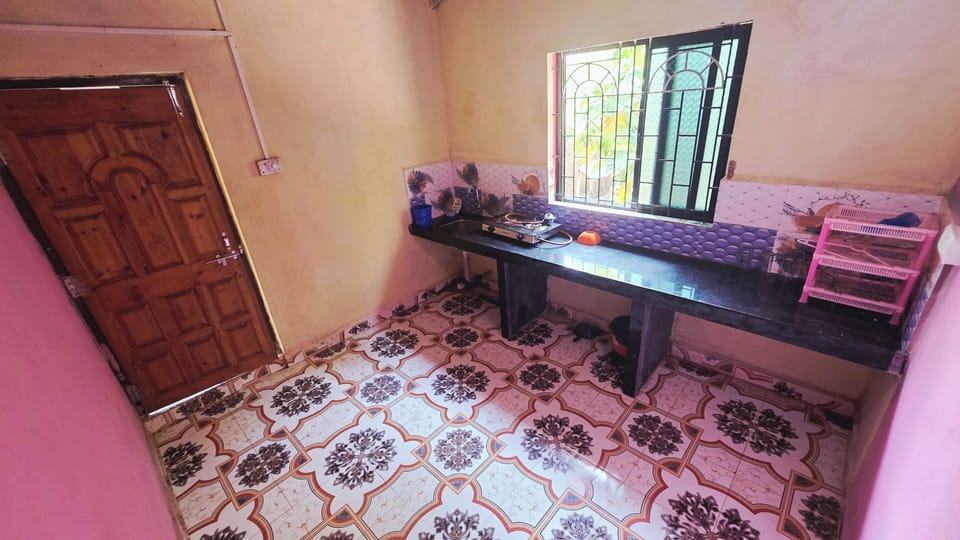 Basic Double Room, Non Smoking, Balcony | Private kitchen | Mini-fridge