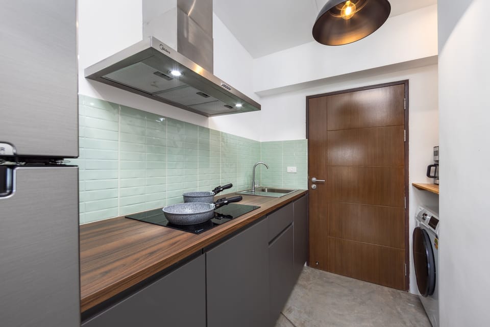 Comfort Apartment, Sea View | Private kitchen | Coffee/tea maker, electric kettle