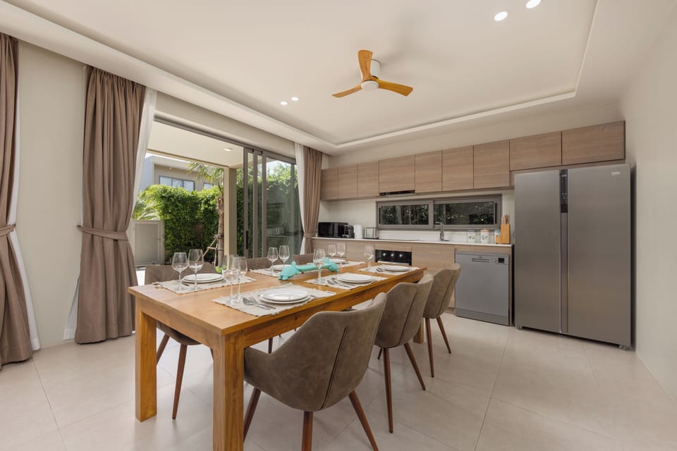Deluxe Villa, 3 Bedrooms, Pool View, Beachside | Living area | Flat-screen TV