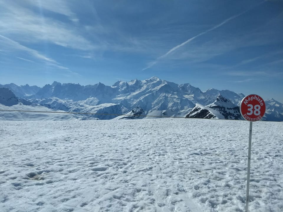 Snow and ski sports