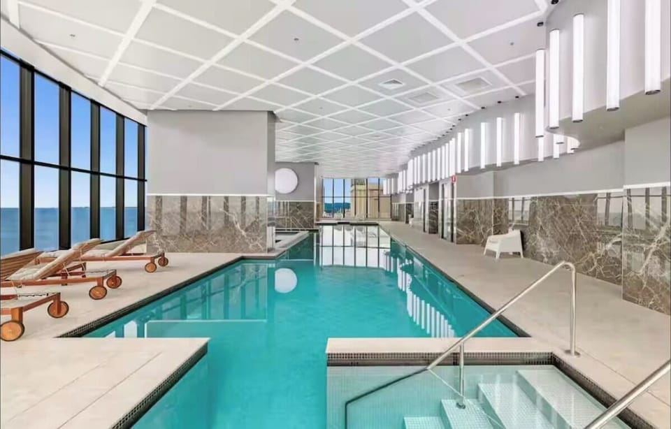 Private residences Sky Indoor Pool on level 33